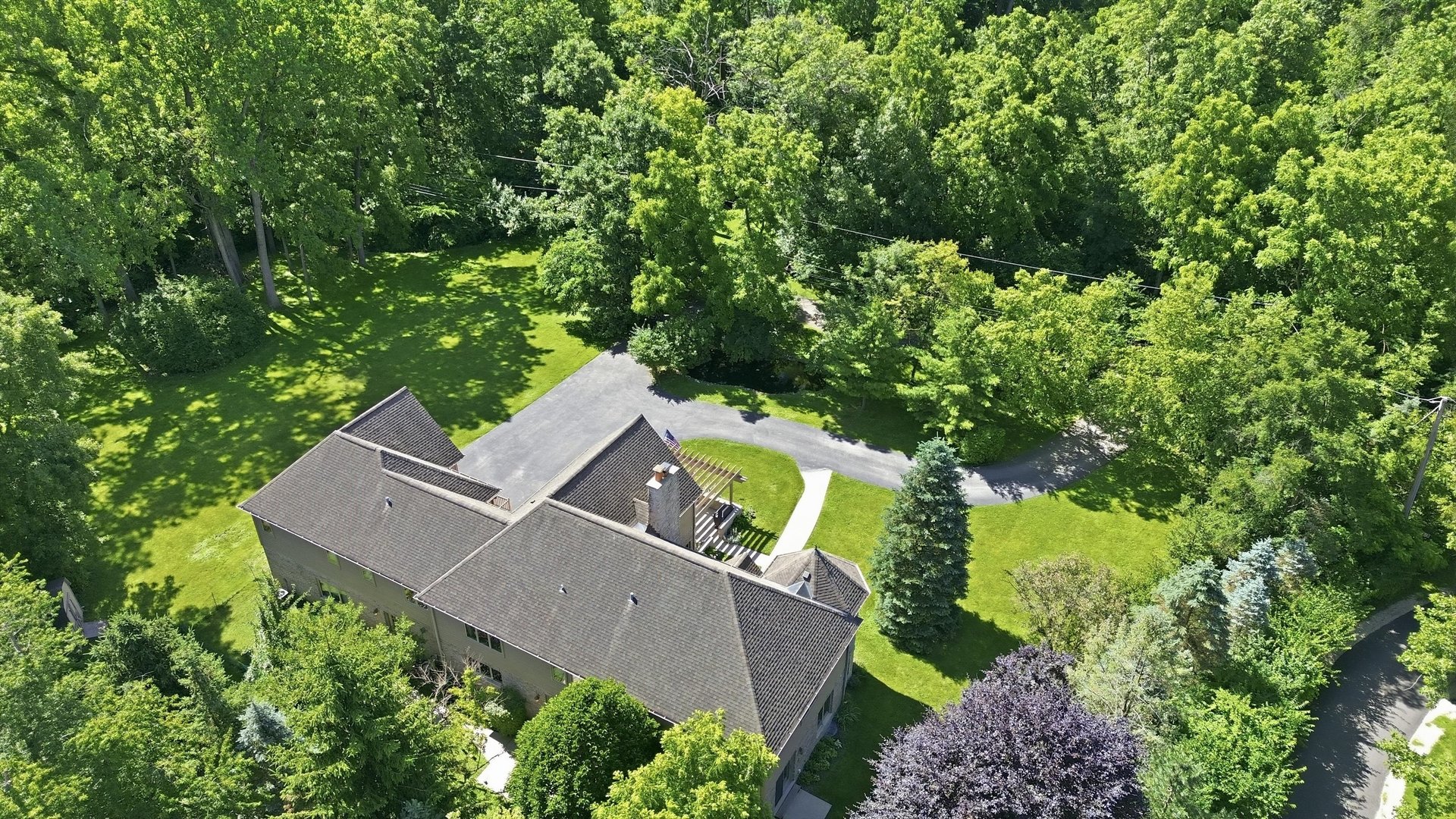 main property photo 37