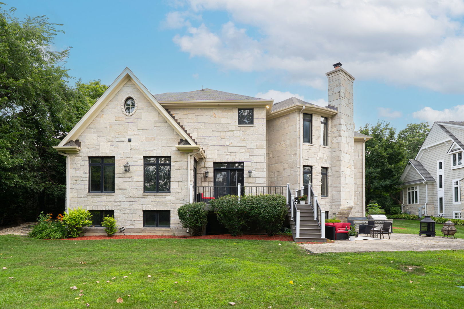main property photo 50