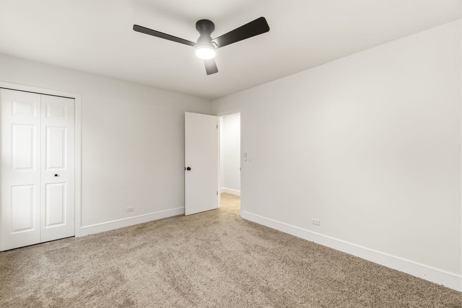 property viewer photo 18