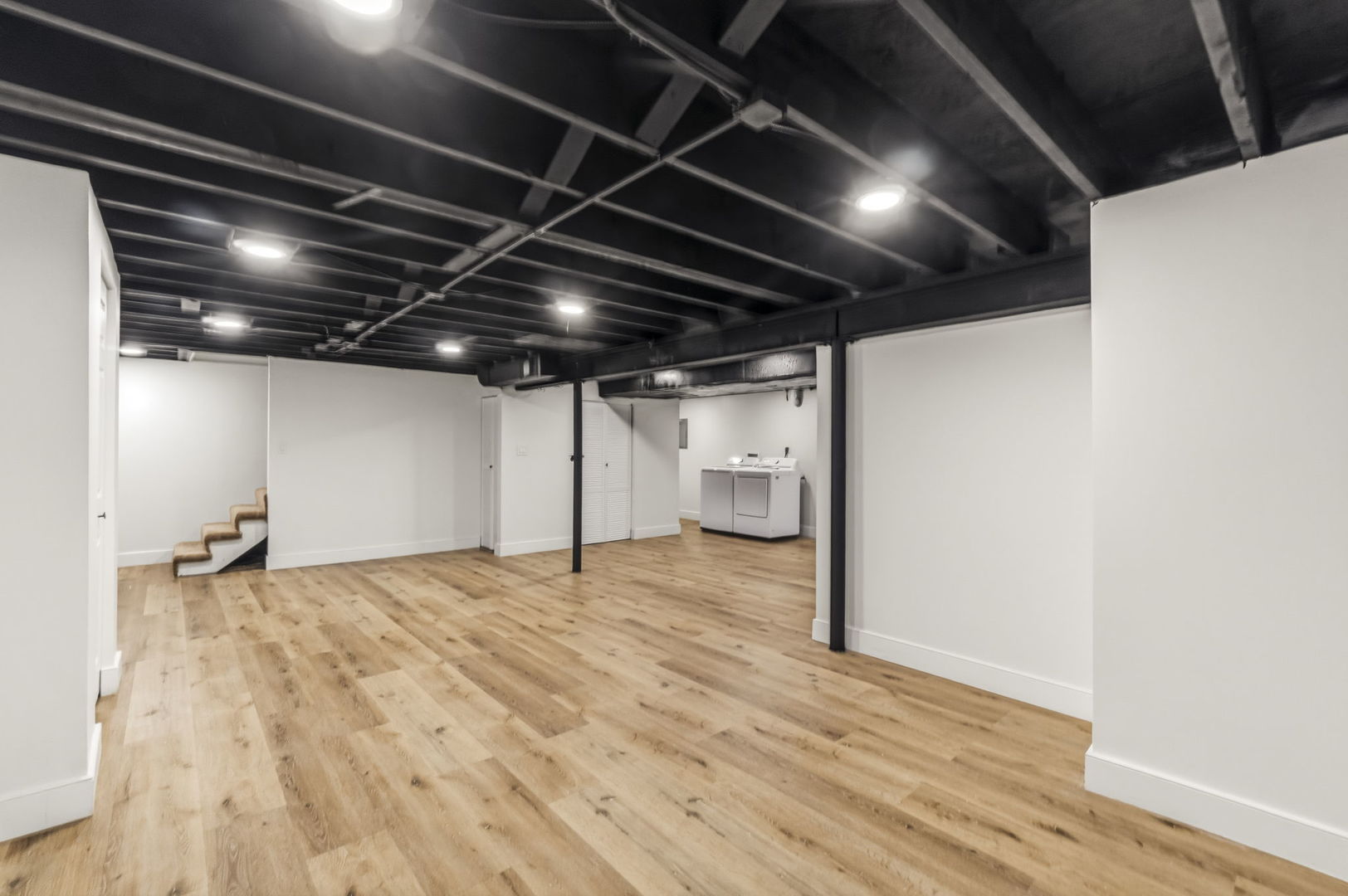 property viewer photo 27