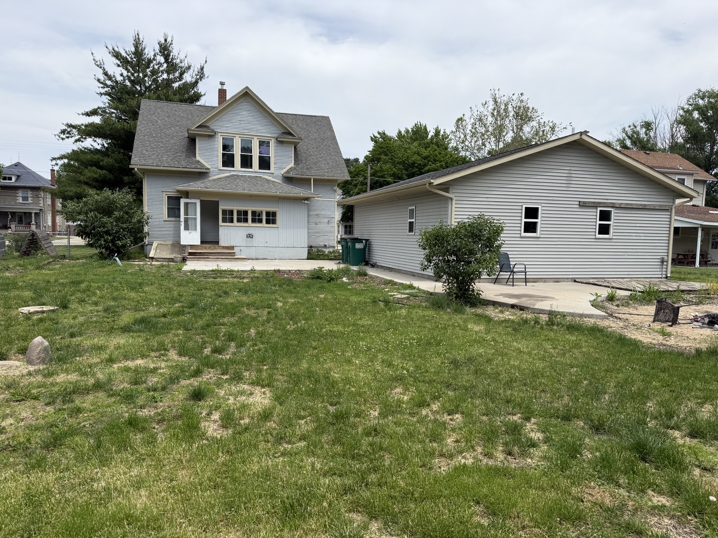 main property photo 16