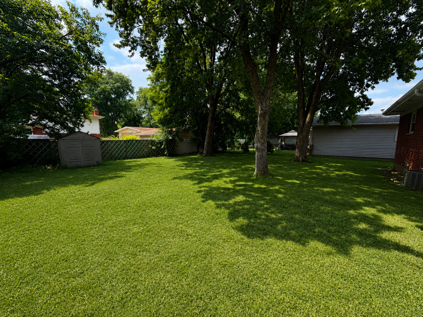 main property photo 12