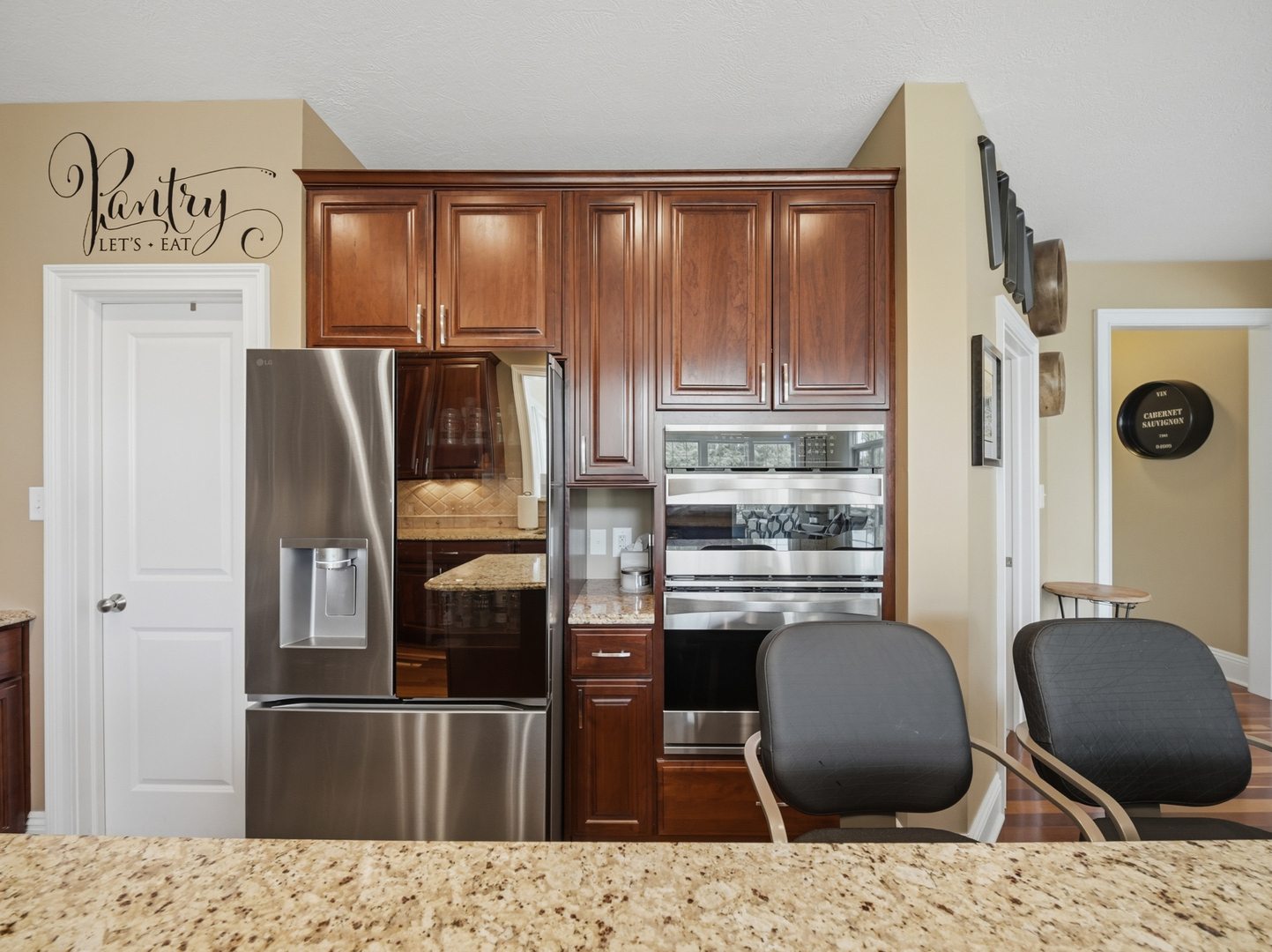main property photo 14