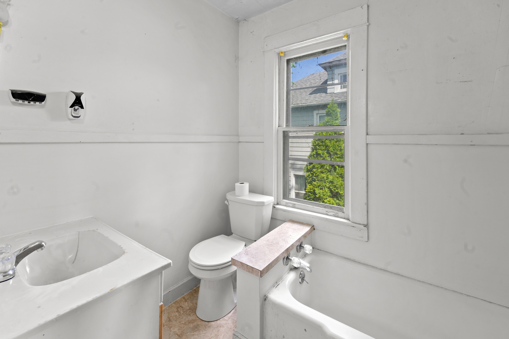 property viewer photo 10