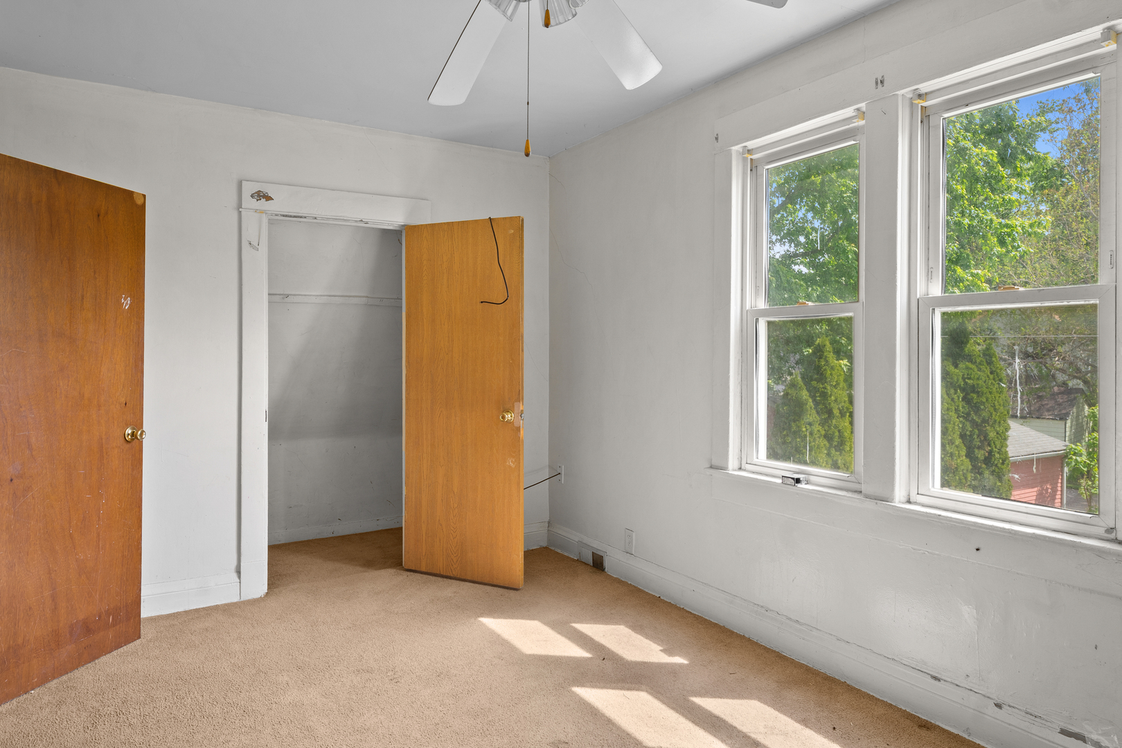 property viewer photo 12
