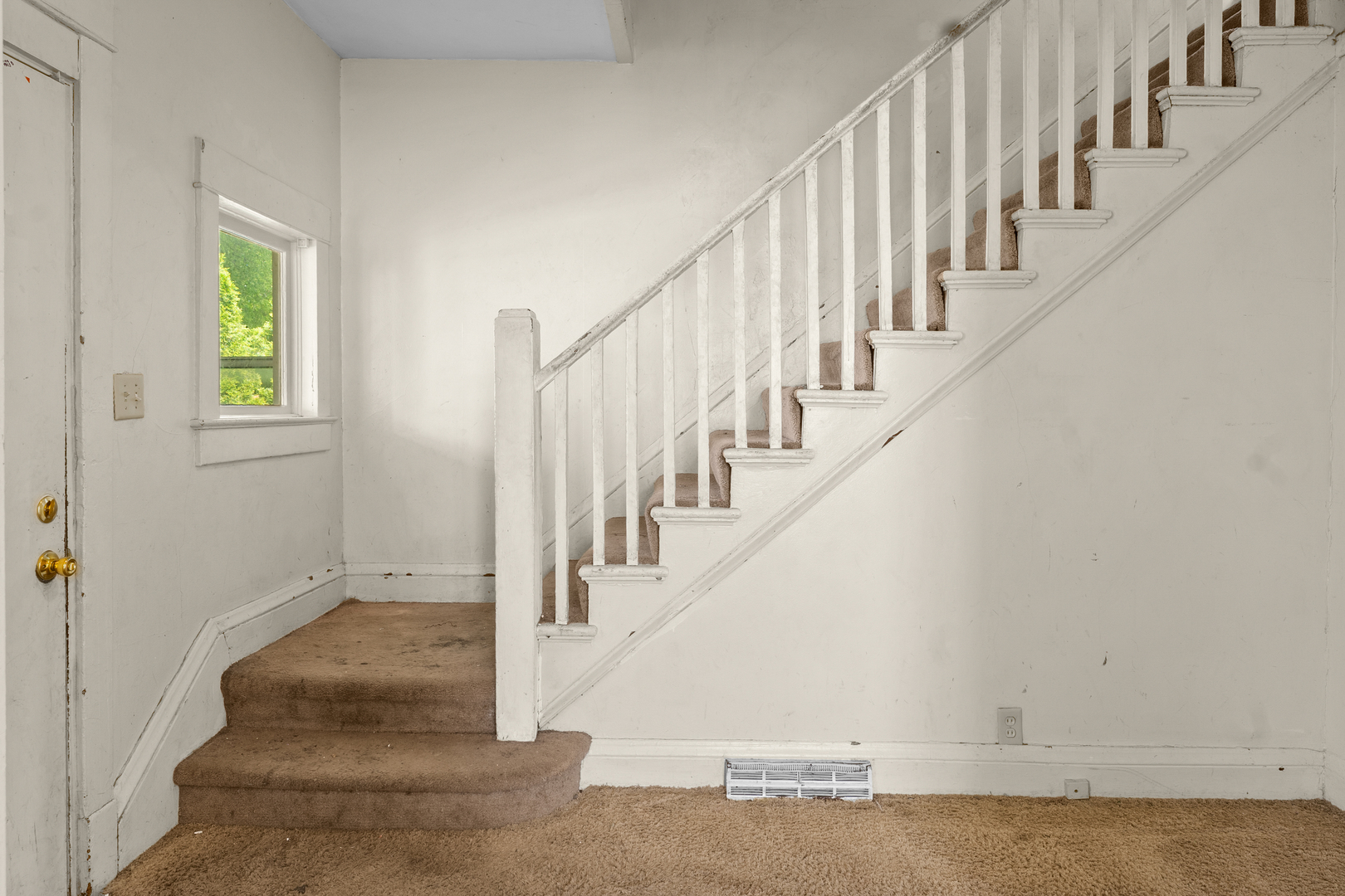 property viewer photo 7