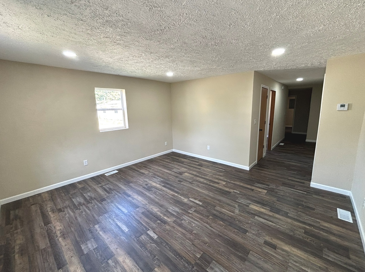 property viewer photo 1
