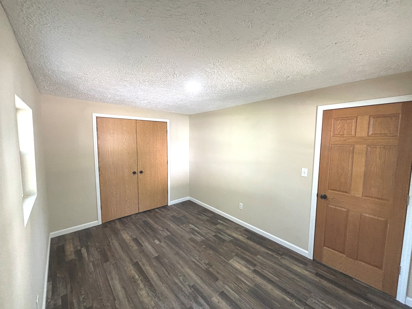 property viewer photo 6