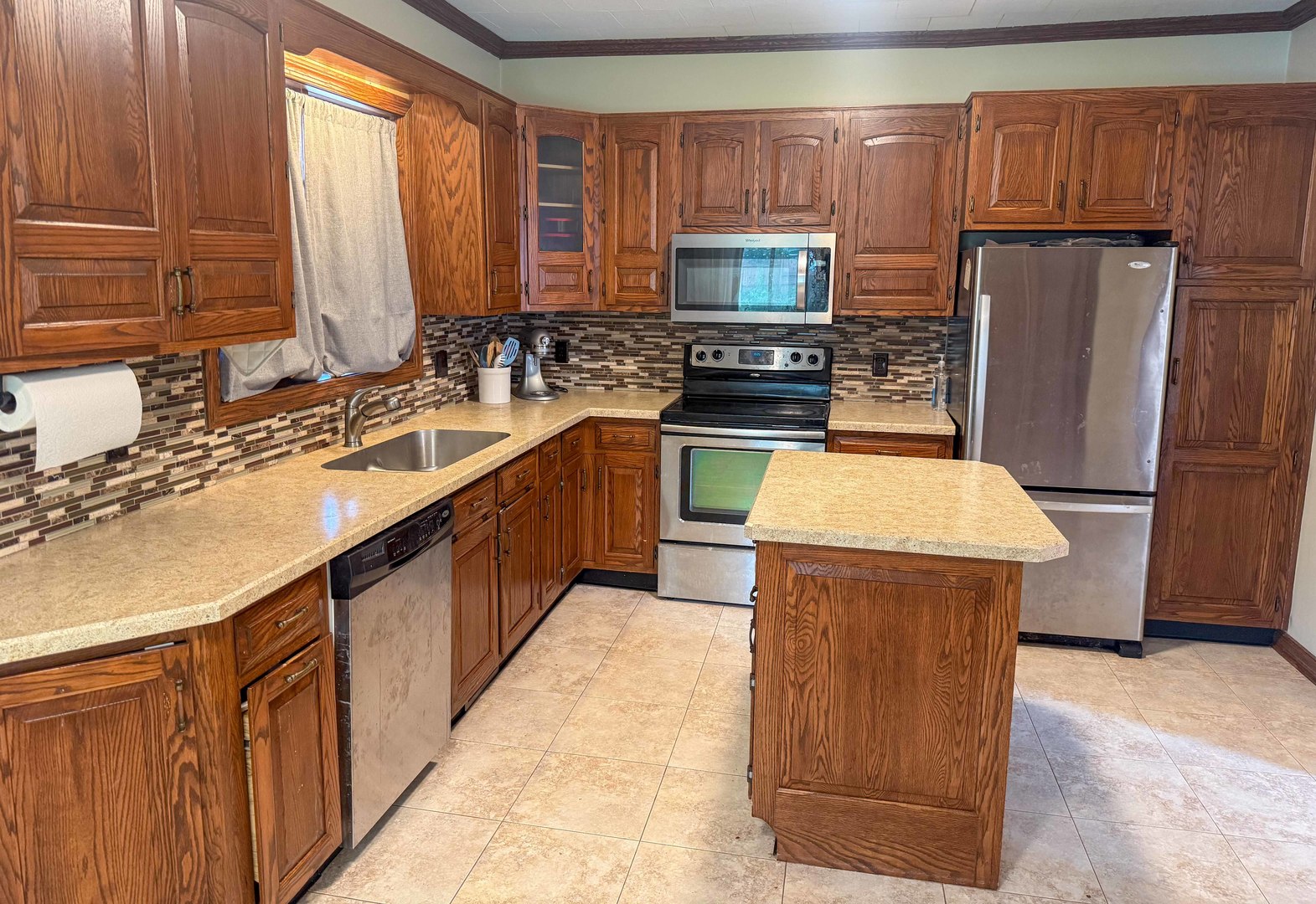 main property photo 10