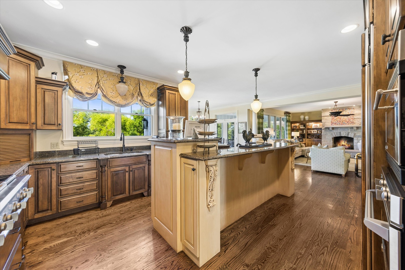main property photo 9