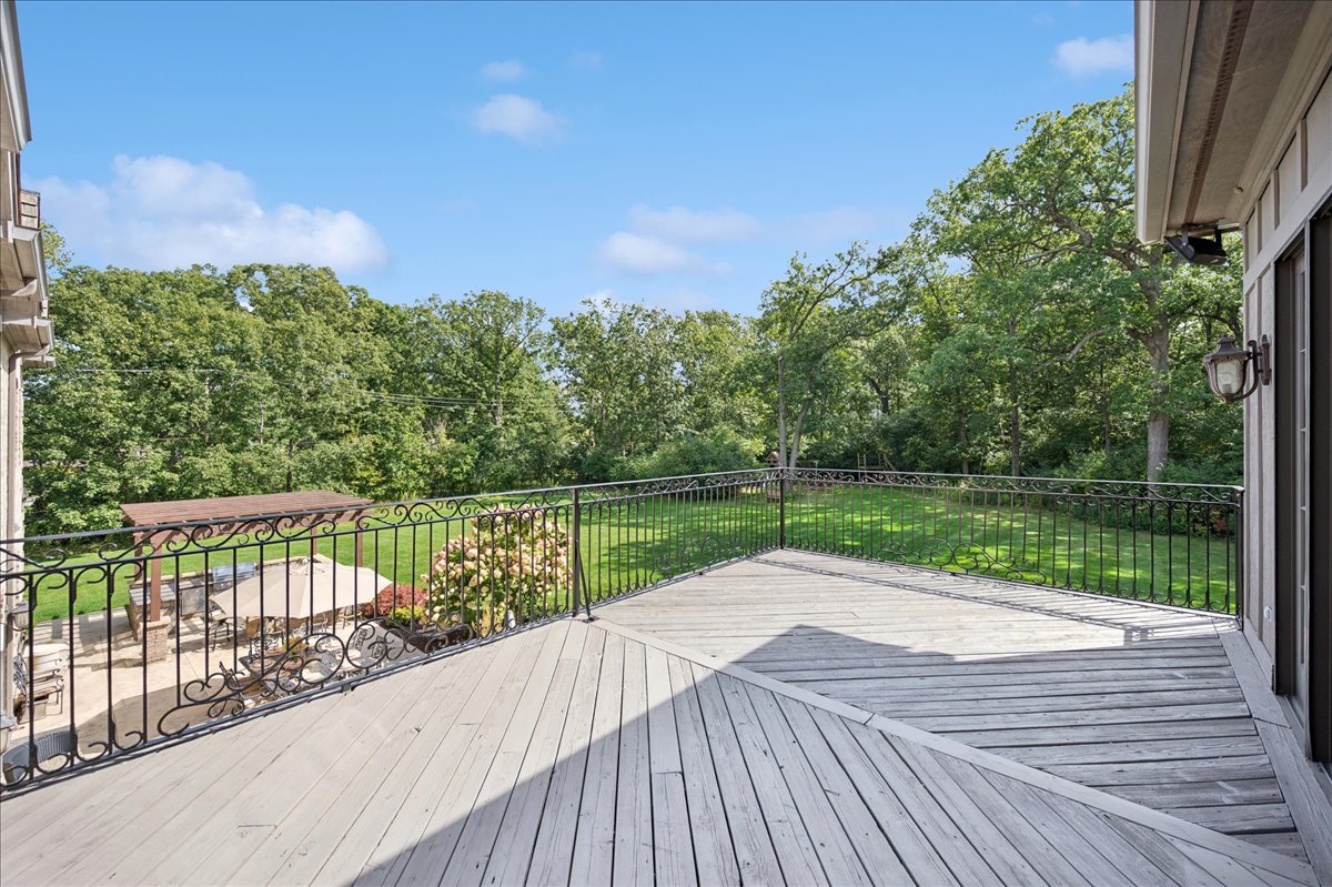 main property photo 40