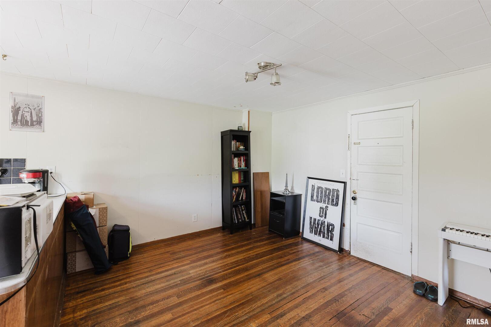 main property photo 20