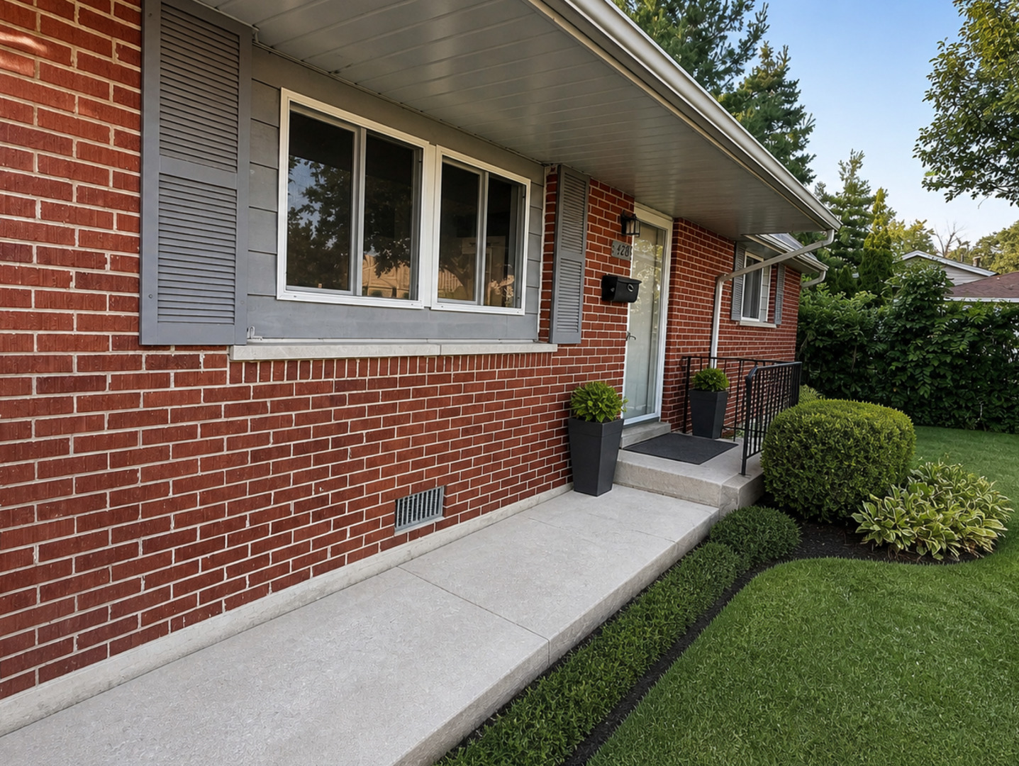 main property photo 14