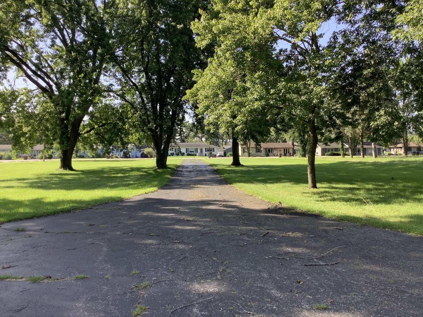 main property photo 28