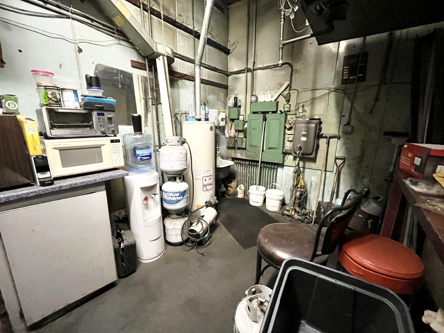 main property photo 4