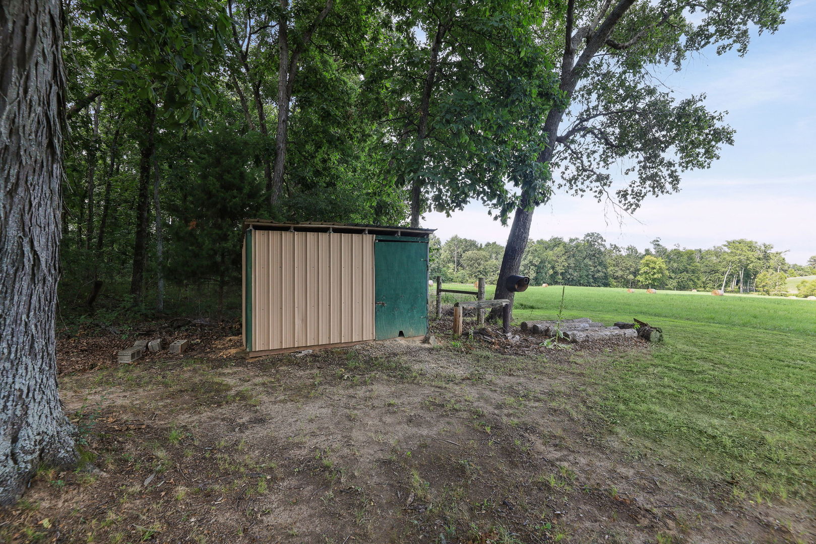main property photo 22