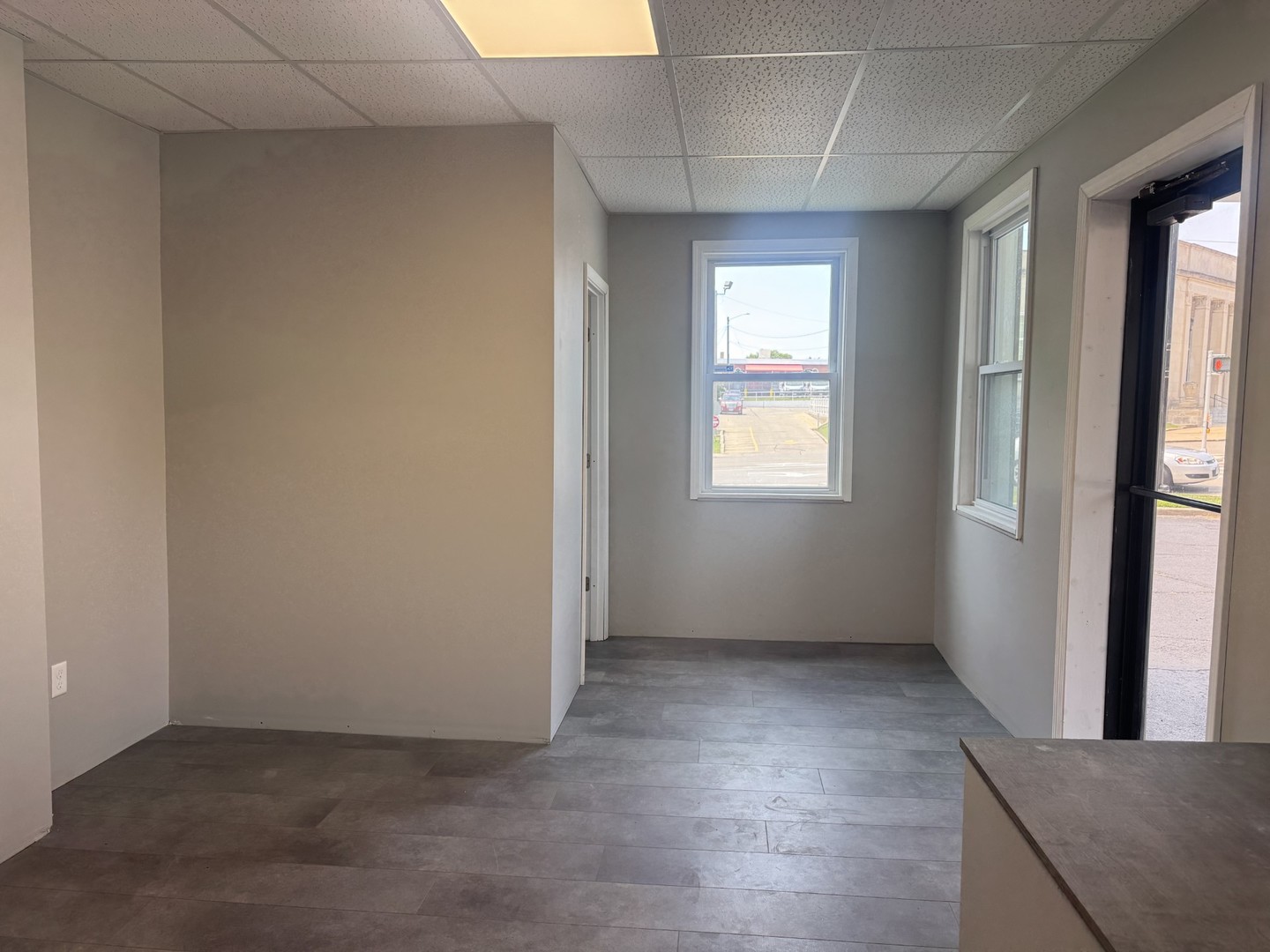 main property photo 7
