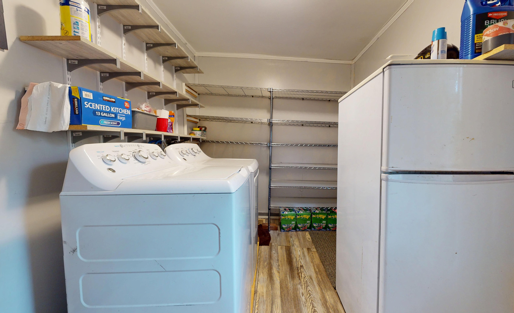 main property photo 9