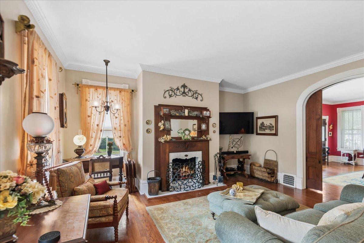 main property photo 16