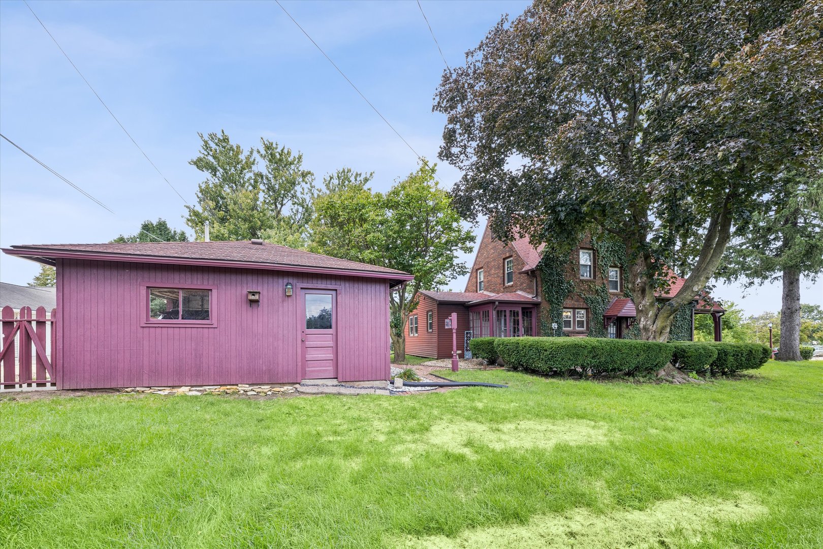 main property photo 32
