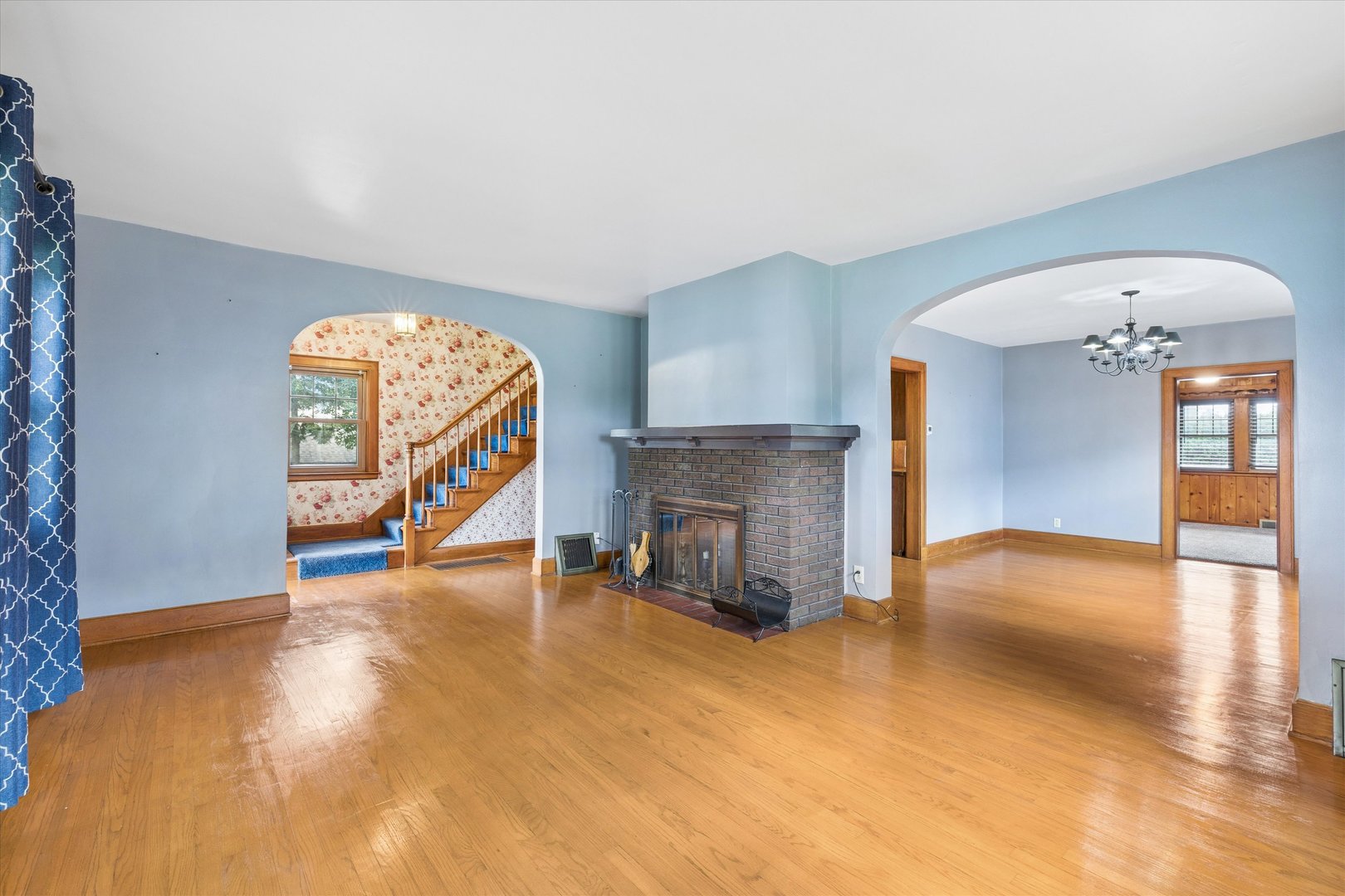 main property photo 6