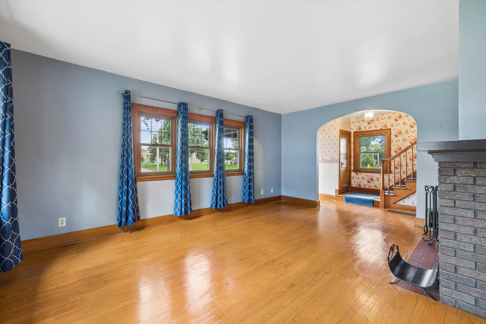 main property photo 8