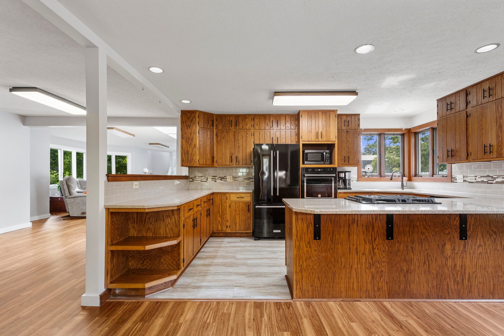 main property photo 19
