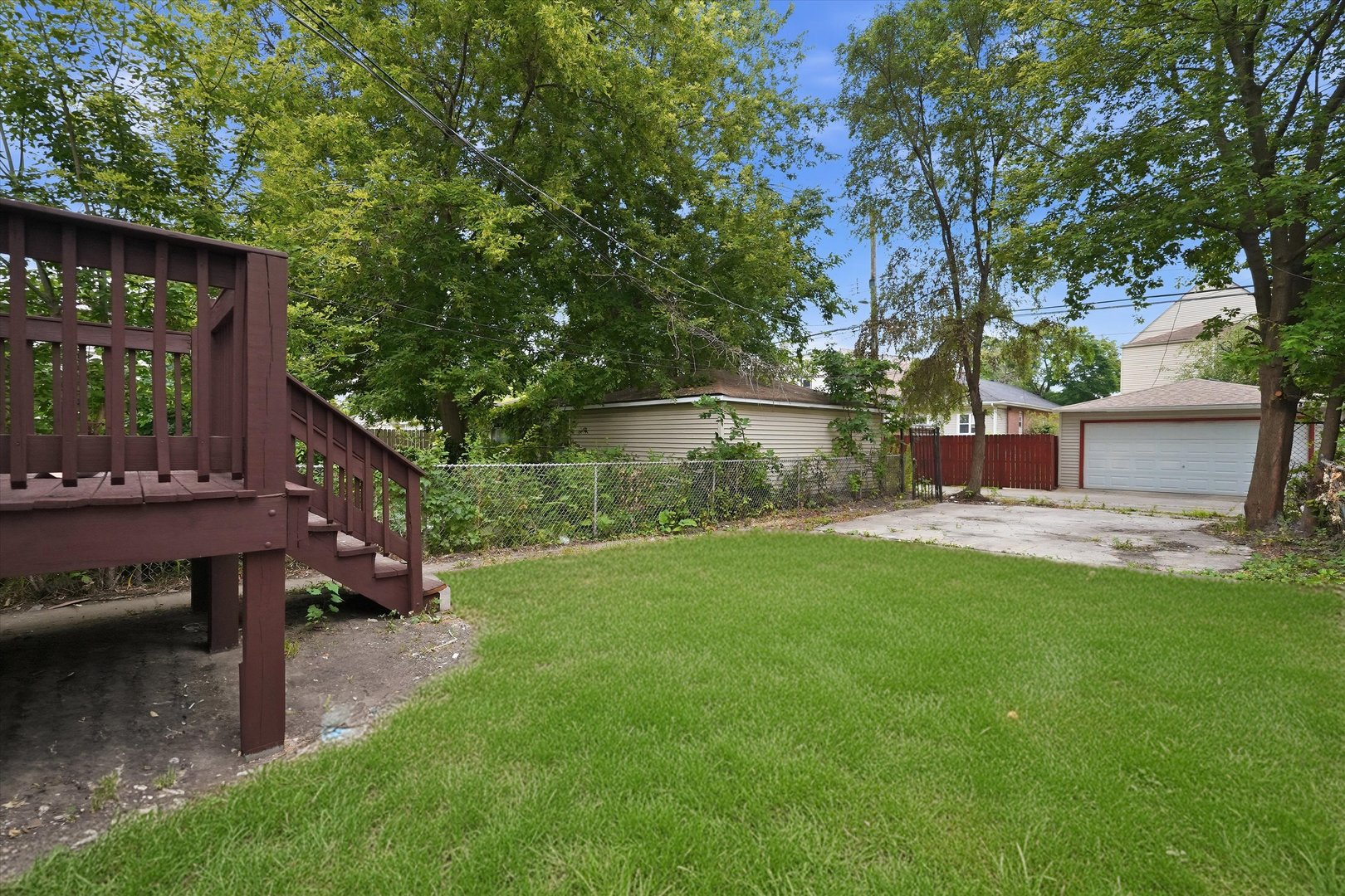 main property photo 23