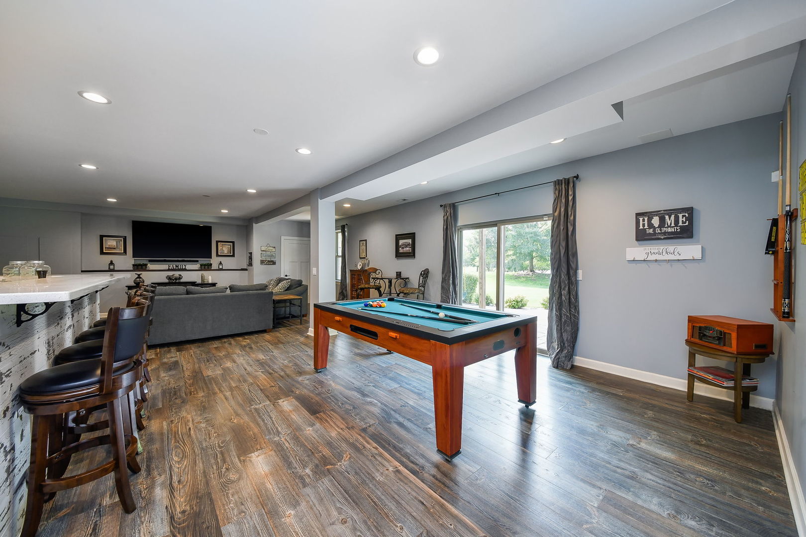 property viewer photo 23