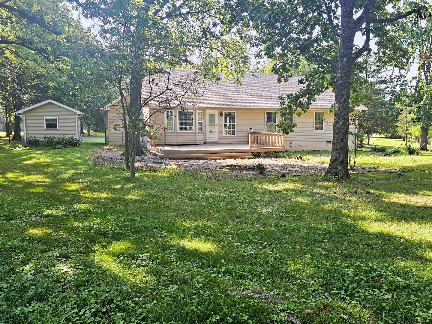 main property photo 8