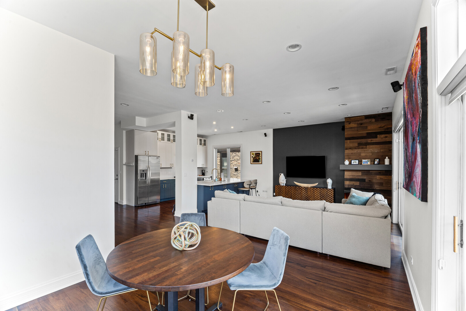 property viewer photo 4