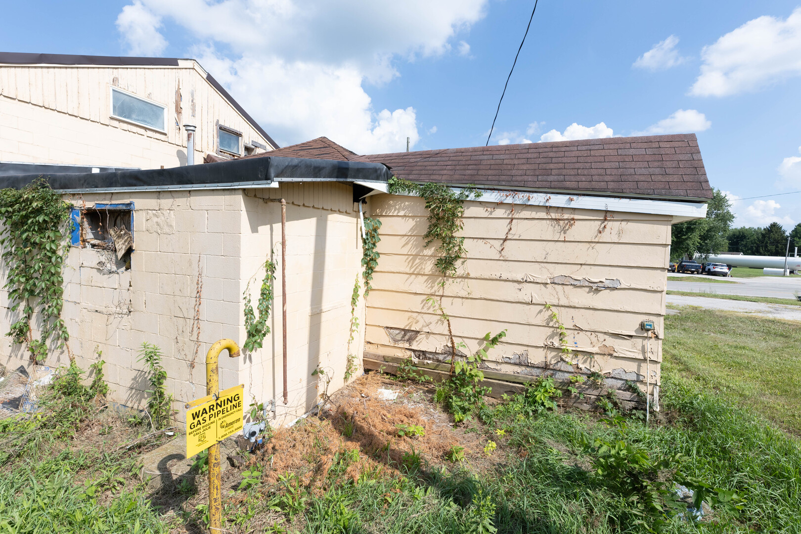 main property photo 23