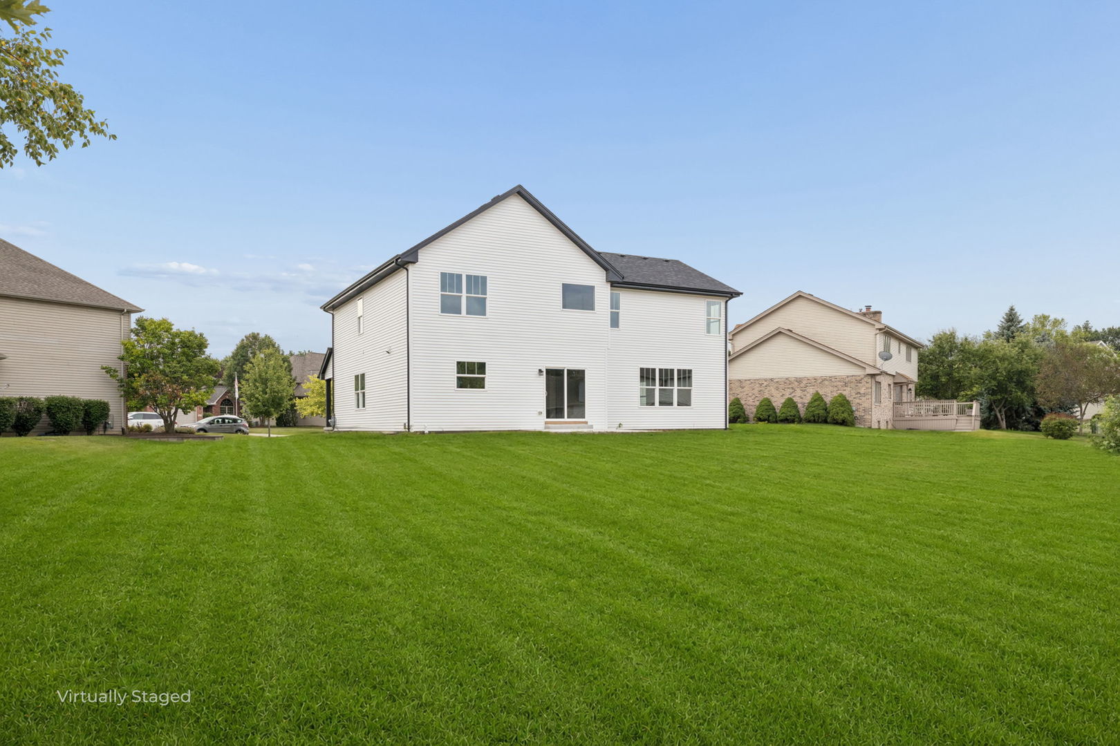 main property photo 28