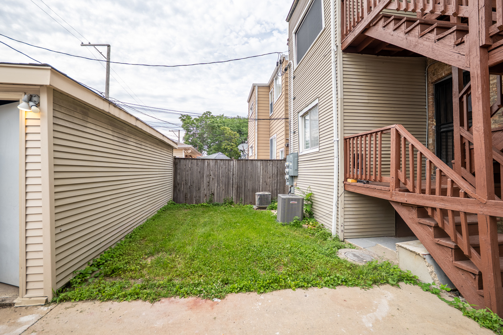 main property photo 26