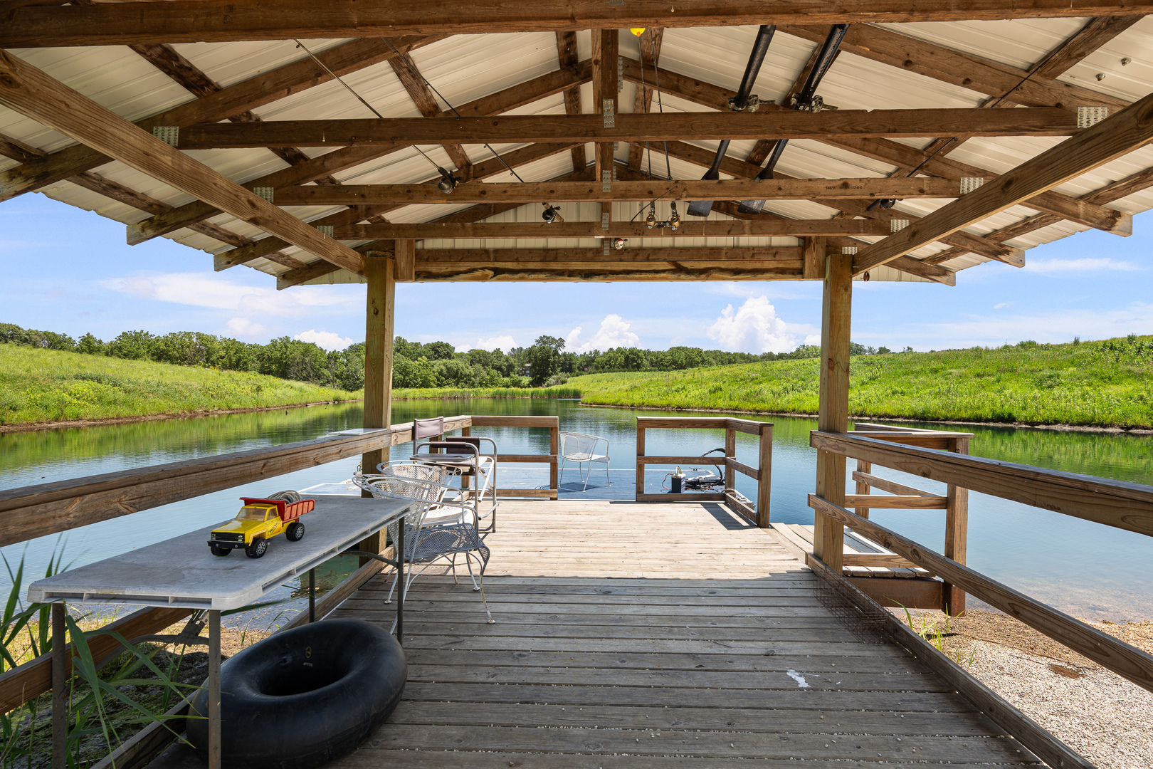main property photo 11