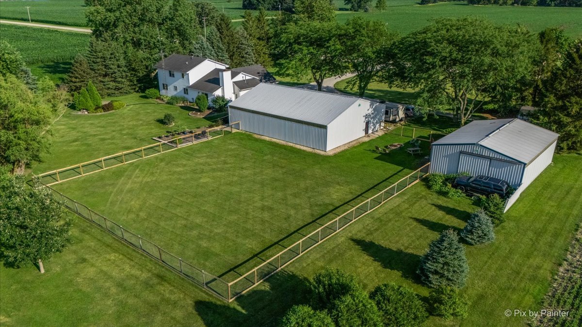 main property photo 9