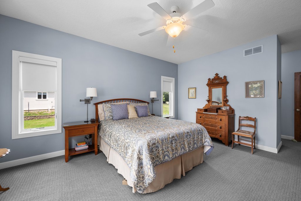 main property photo 52