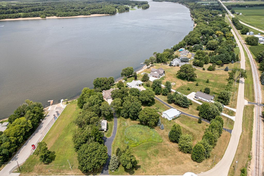 main property photo 7