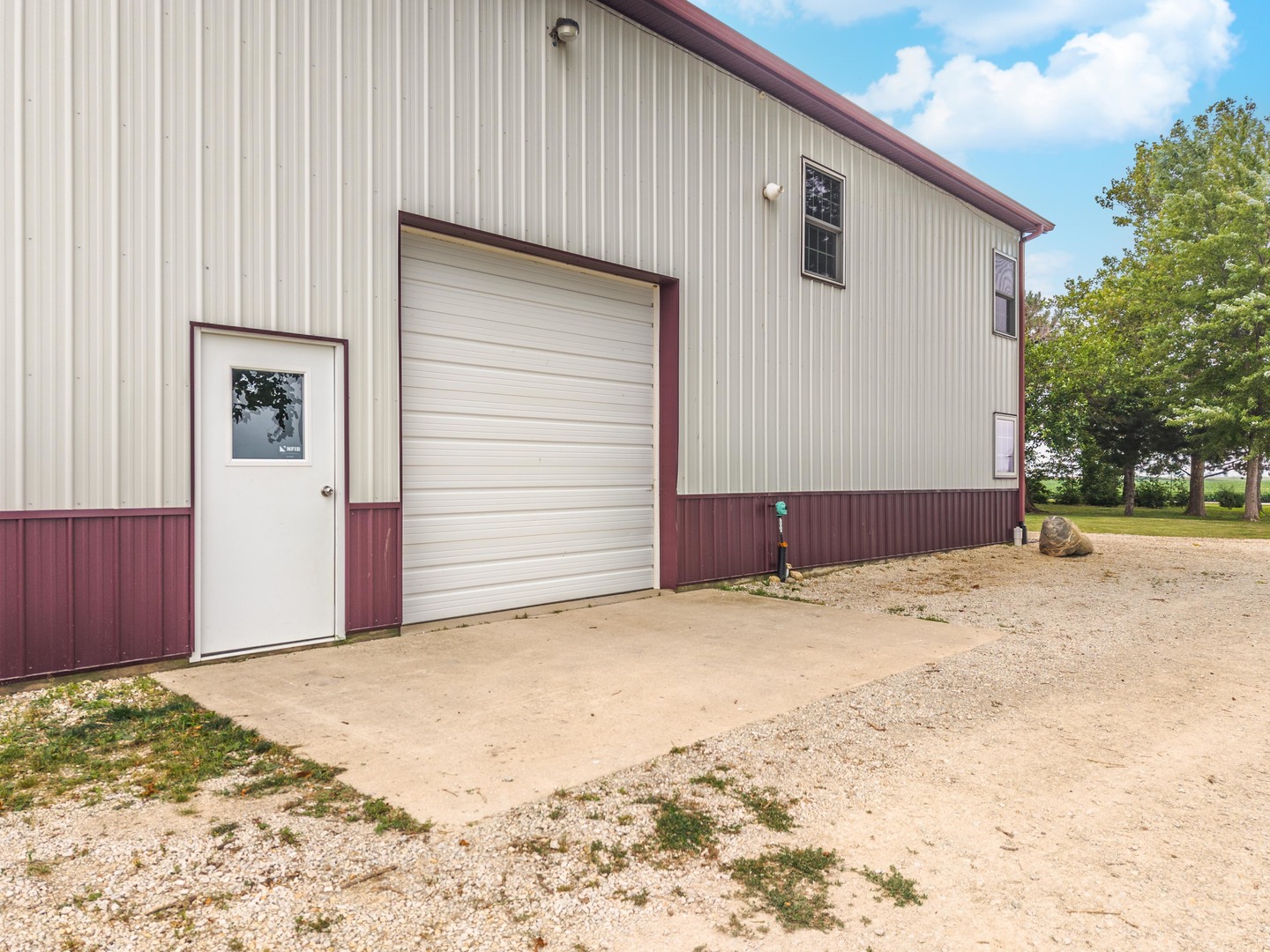 main property photo 70