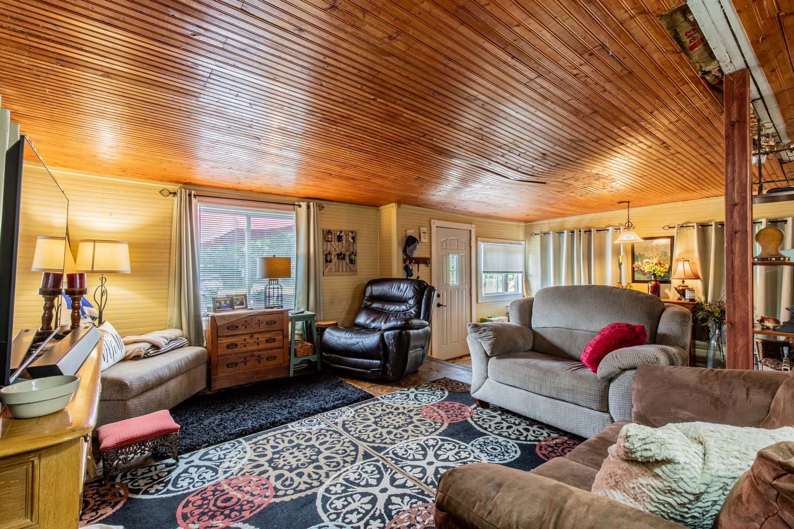 main property photo 6