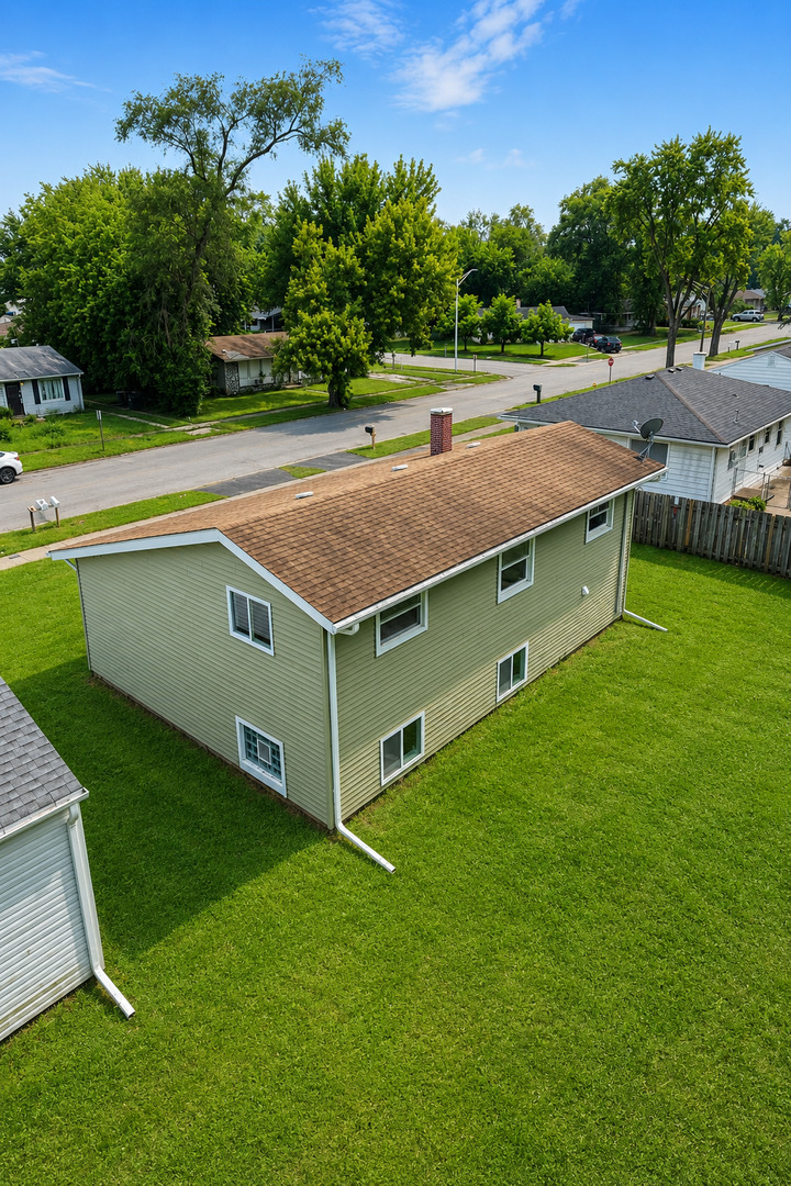 main property photo 13