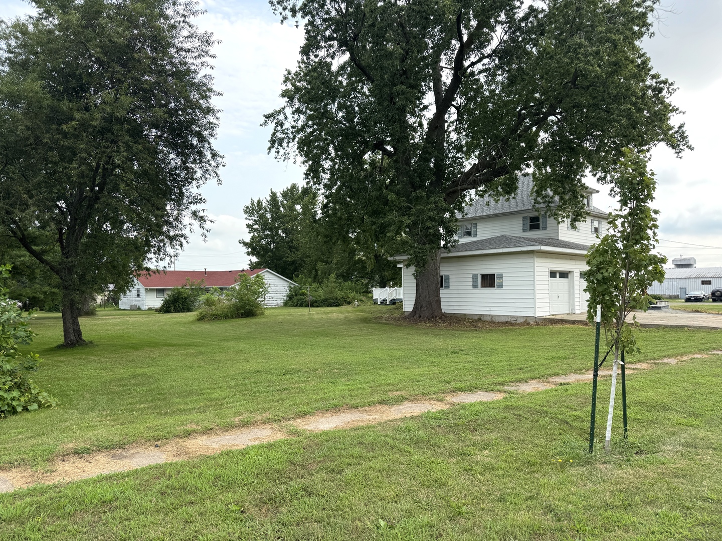 main property photo 36
