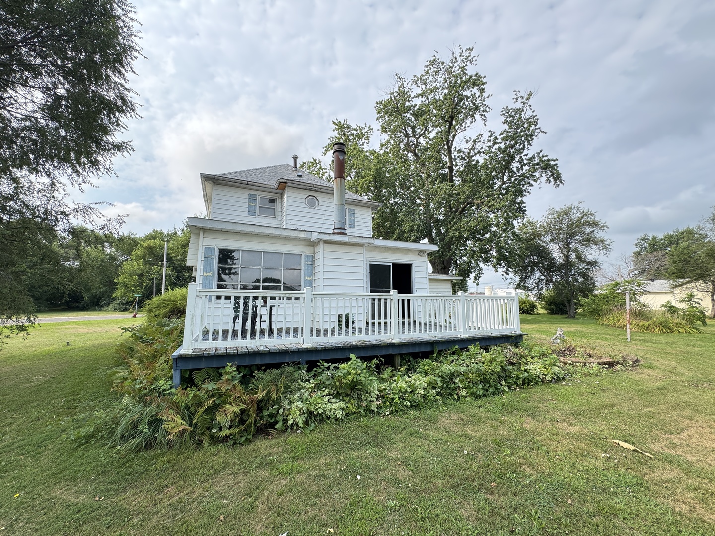 main property photo 41