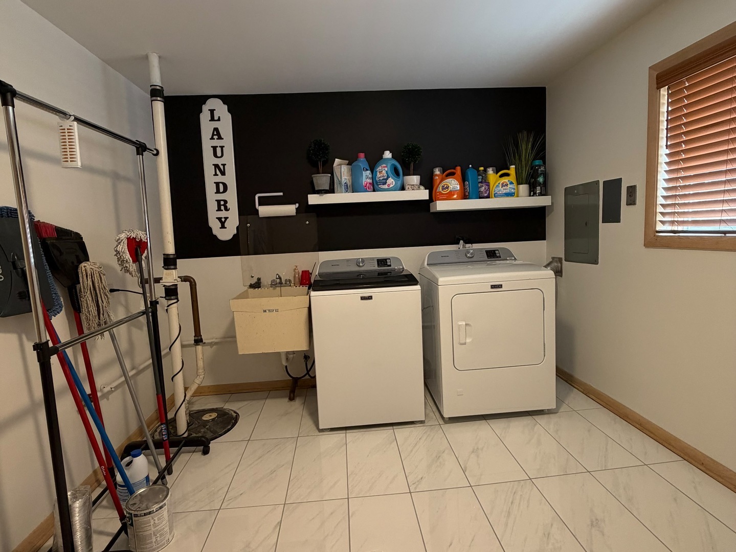 main property photo 25