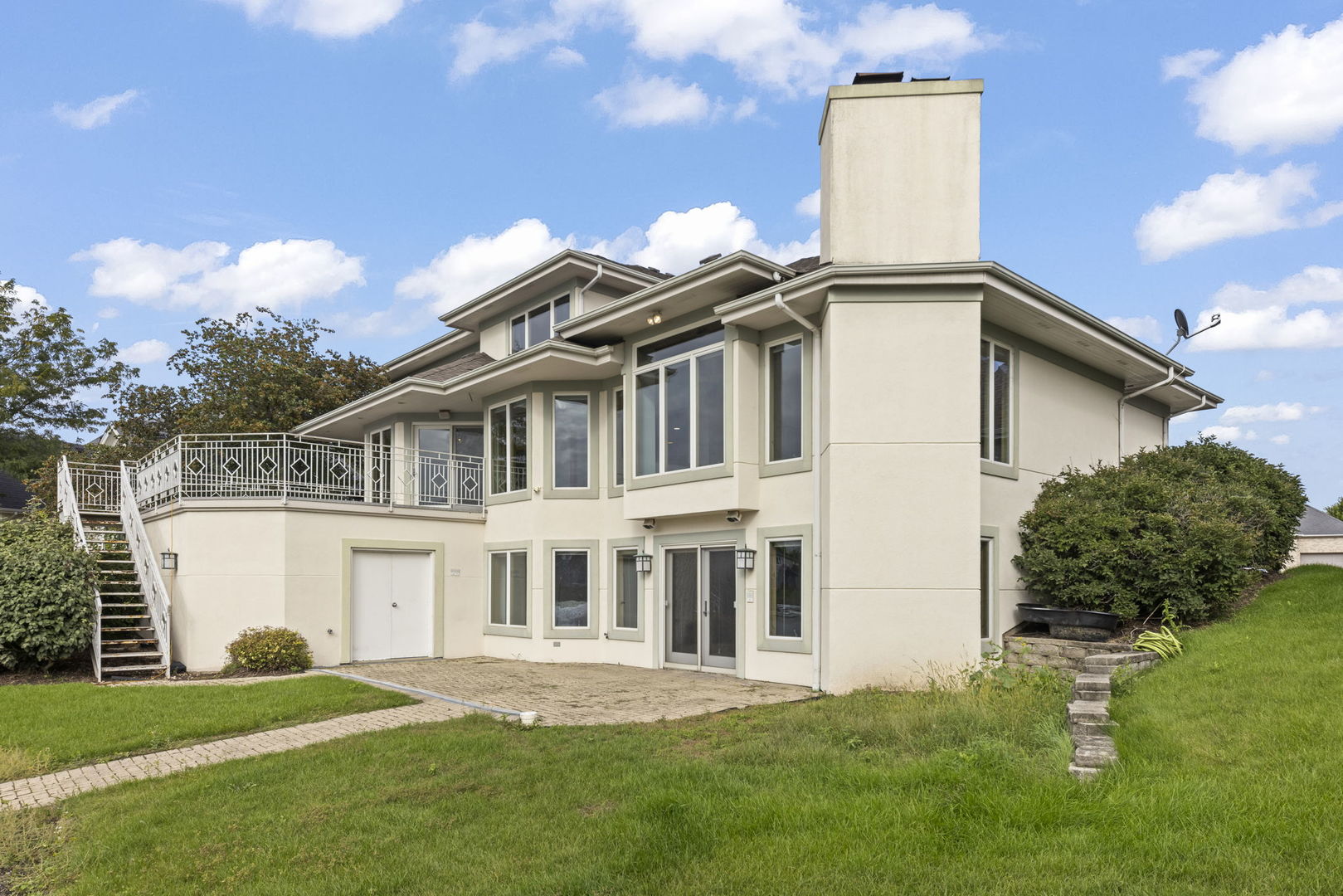 main property photo 39