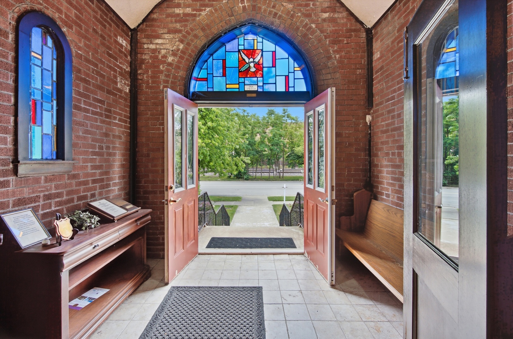 main property photo 9