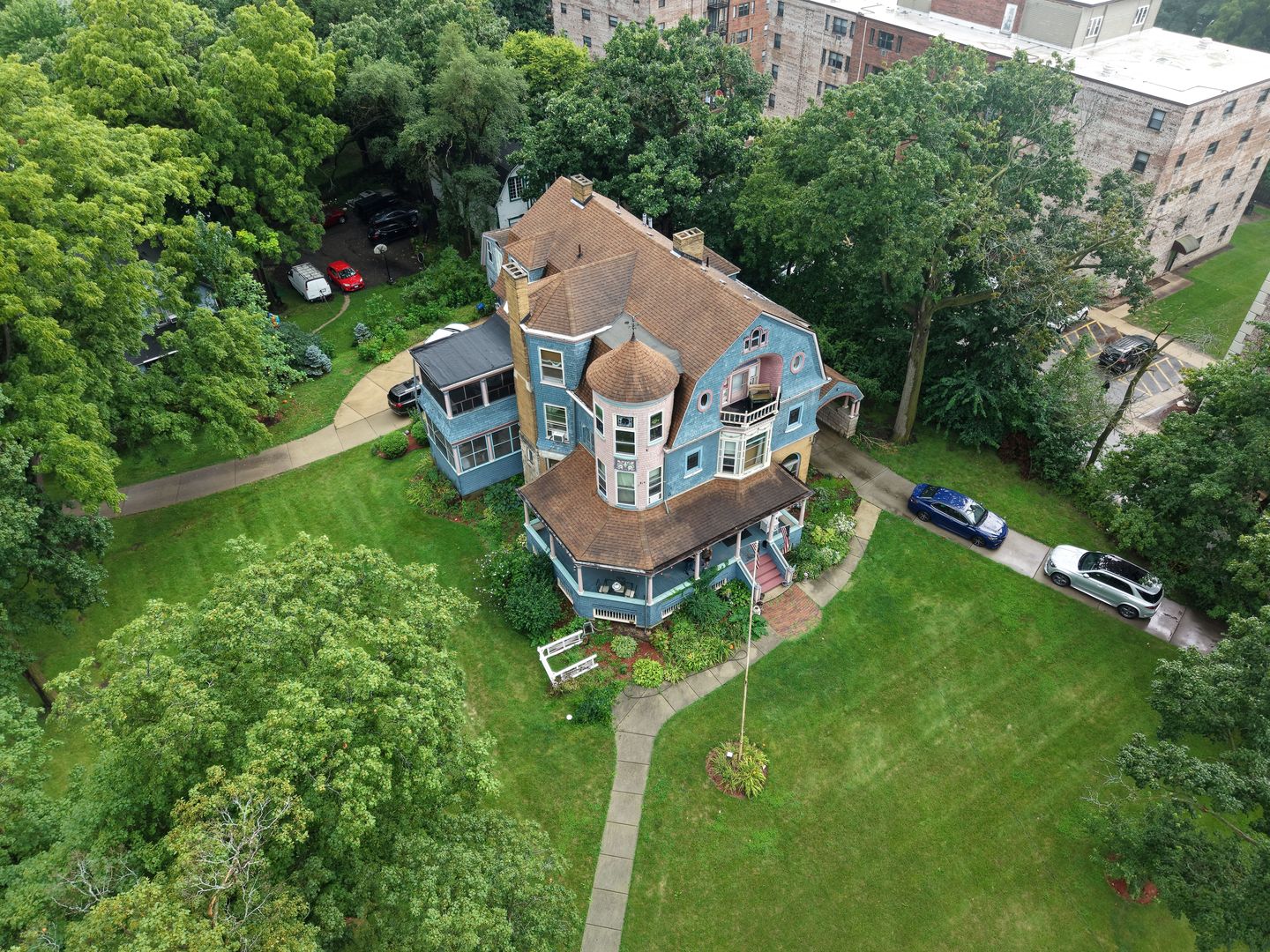 main property photo 4