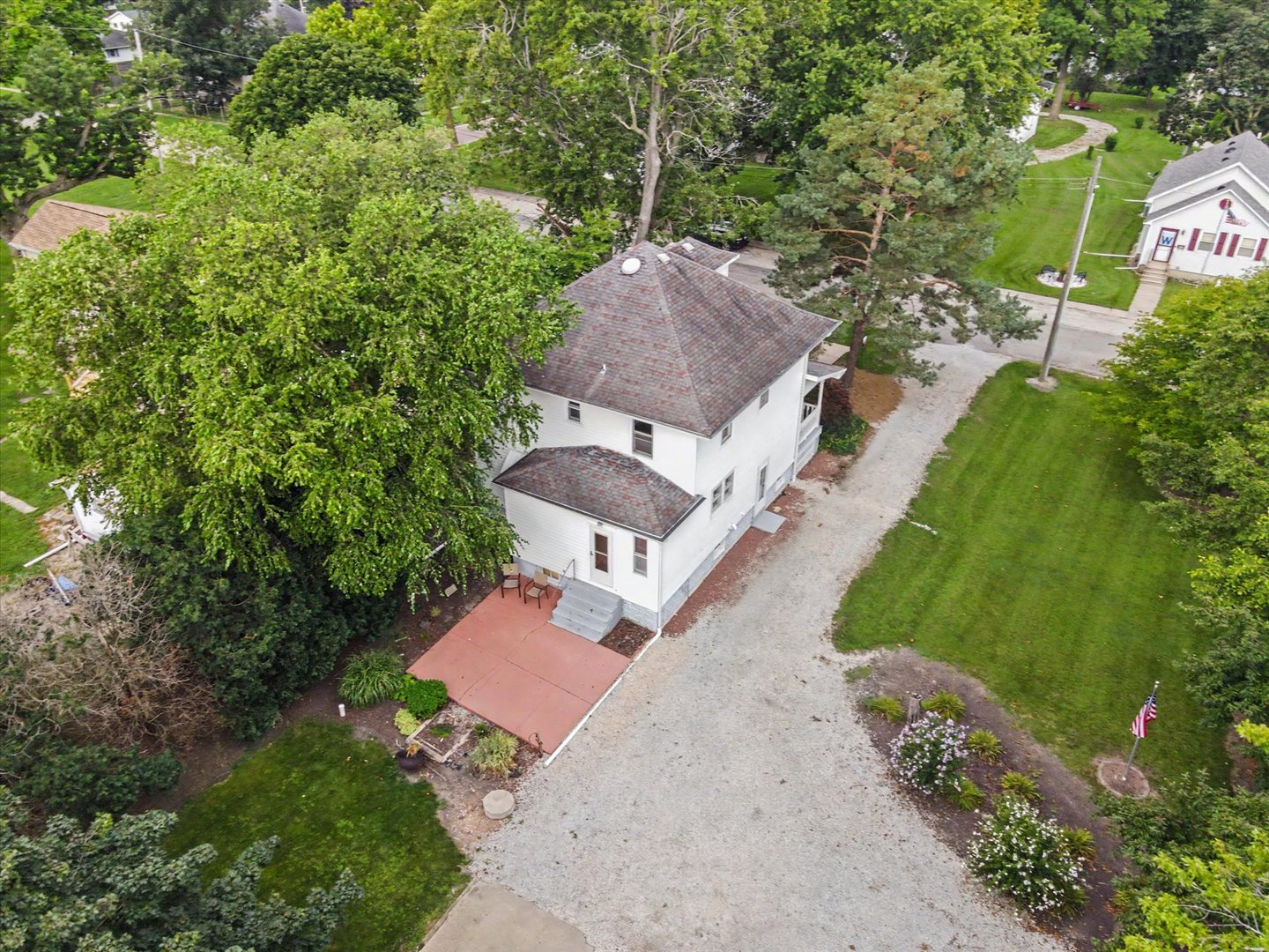 main property photo 41