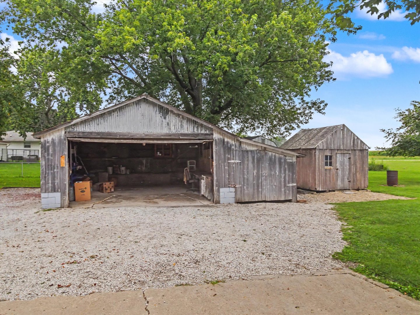 main property photo 42