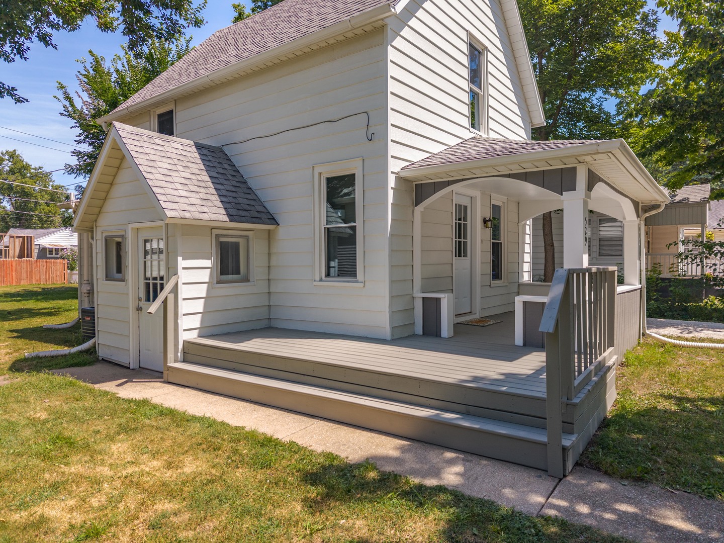 main property photo 2